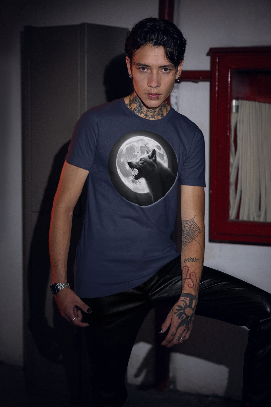 Howl to the Moon - unisex - Black / White / Navy / Soft Pink